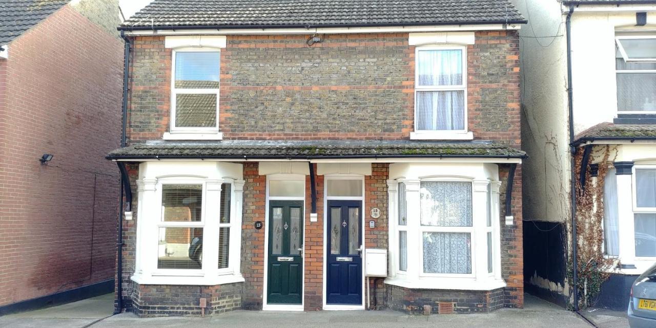Comfortable Victorian 3 Bedroom Semi-Detached House With Fast Wi-Fi Sittingbourne Zewnętrze zdjęcie