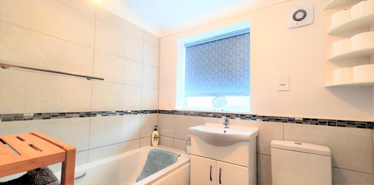 Comfortable Victorian 3 Bedroom Semi-Detached House With Fast Wi-Fi Sittingbourne Zewnętrze zdjęcie