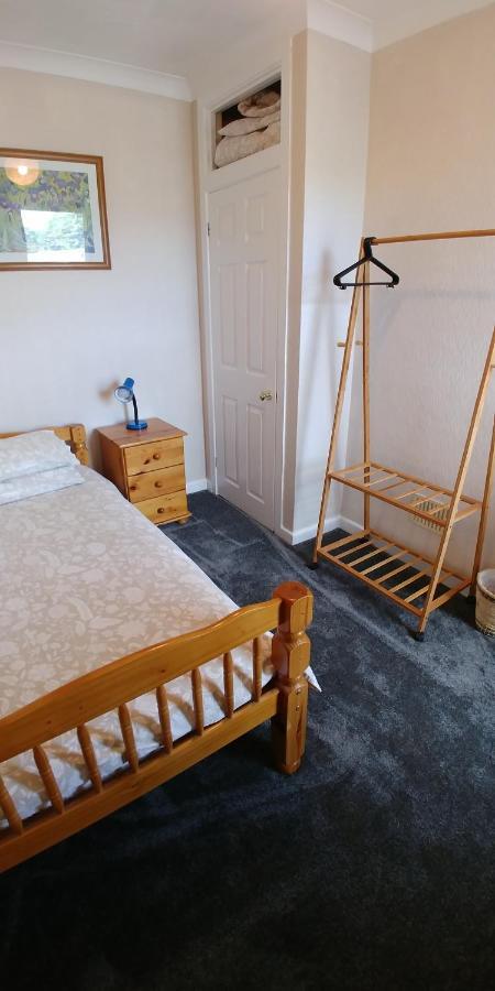 Comfortable Victorian 3 Bedroom Semi-Detached House With Fast Wi-Fi Sittingbourne Zewnętrze zdjęcie